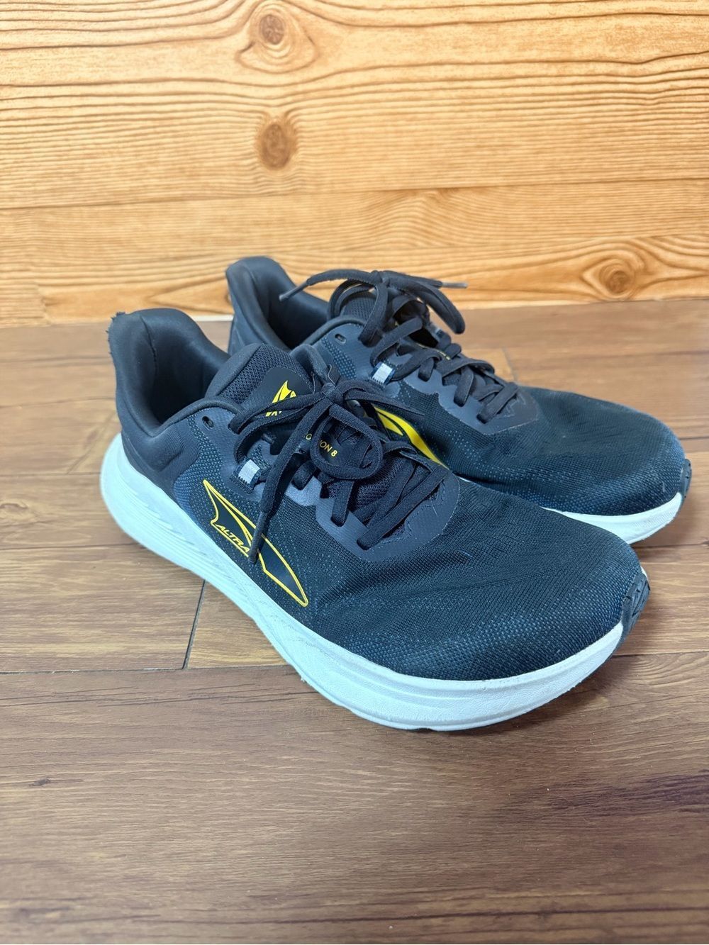 Altra Men's Provision 8 Running Shoe Black Size 8 White Sole *flaw*